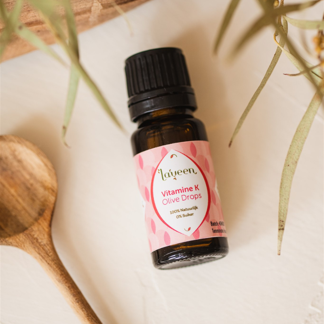 Sfeerfoto van de vitamine K druppels.