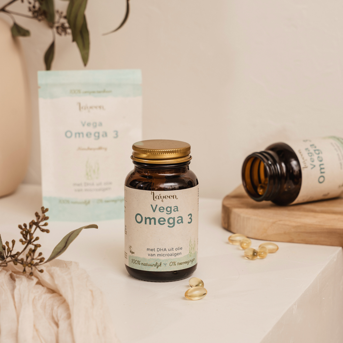 Sfeerfoto van de vega omega 3 van Laveen in een glazen pot.