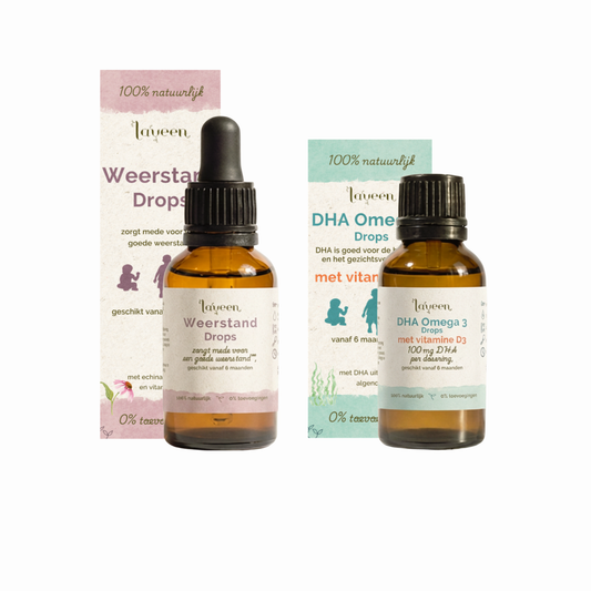Laveen Weerstand Drops en DHA Omega 3 Drops met vitamine D3 in bruine glazen druppelflesjes, met bijpassende verpakkingen op een witte achtergrond. Beide voedingssupplementen zijn geschikt voor kinderen vanaf 6 maanden.