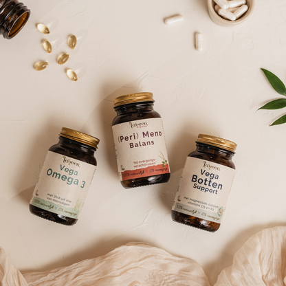 Sfeerfoto van de Vega Omega 3, (Peri) Meno Balans en Vega Botten Support in de Overgang Support voordeelbundel van Laveen.