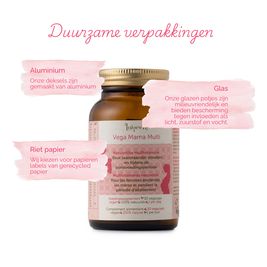 Onze verpakkingen zijn duurzaam; de capsules zitten in een glazen pot met een gerecycled rietpapieren etiket, onze deksels zijn van aluminium.